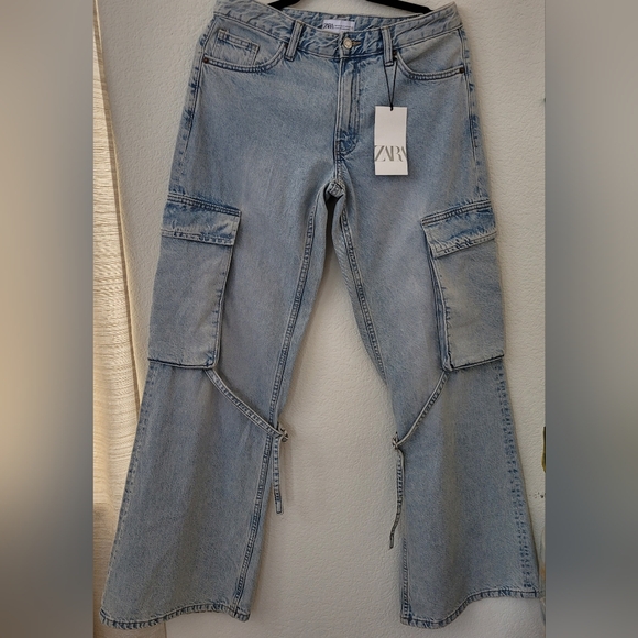 NWT ZARA Cargo Jeans with Side Zippers – Size 6 / 38 - Picture 2 of 7